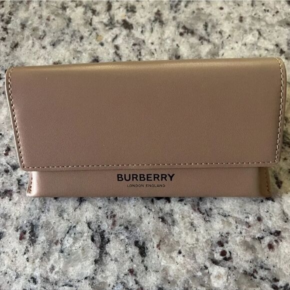 Burberry Women's Geometric Butterfly Sunglass Case - Picture 1 of 2